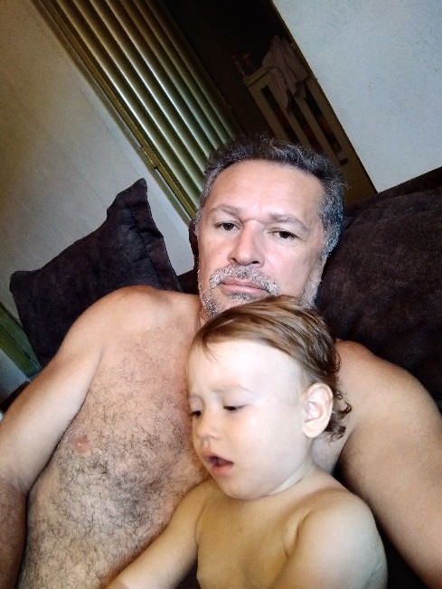 CURTINDO A FILHA